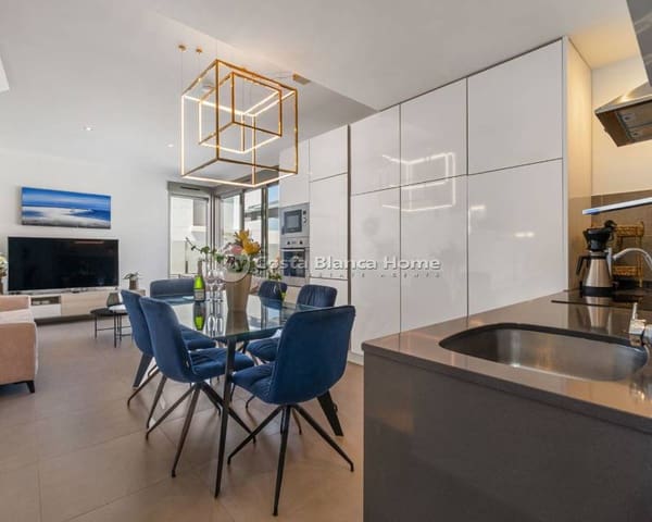 Chalet de 3 habitaciones en Villamartin, Orihuela en venta con piscina - 429.000 € (Ref: 9420572)