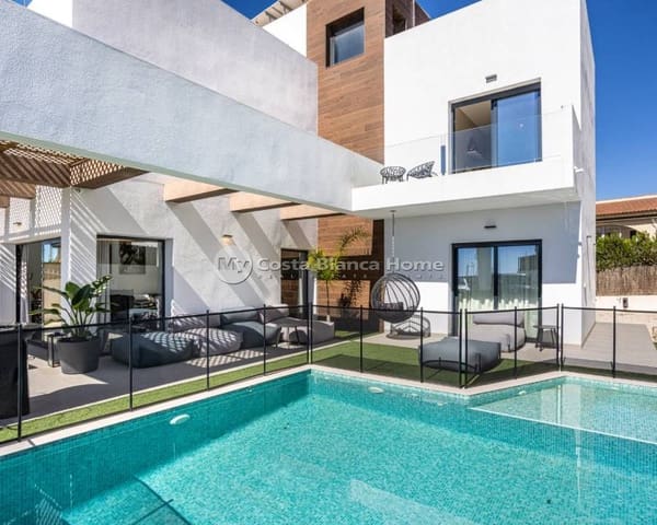 3 bedroom Villa for sale in Ciudad Quesada, Rojales with pool - € 699,000 (Ref: 9420574)