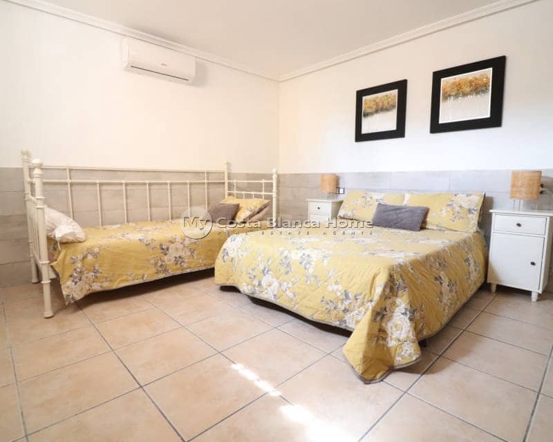 5 quarto Moradia para venda em Lo Crispin com piscina - 350 000 € (Ref: 9420575)