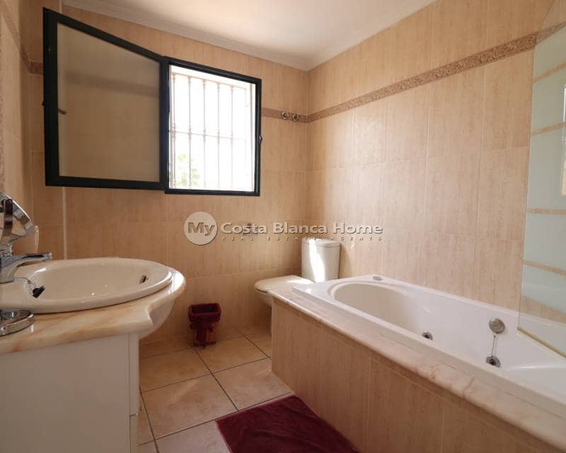 5 quarto Moradia para venda em Lo Crispin com piscina - 350 000 € (Ref: 9420575)