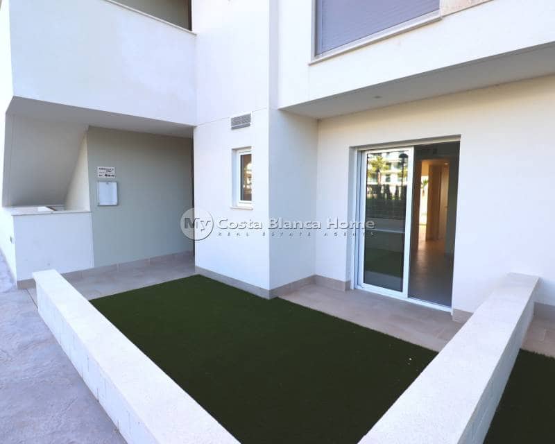 2 bedroom Apartment for sale in El Raso with pool - € 295,000 (Ref: 9420577)