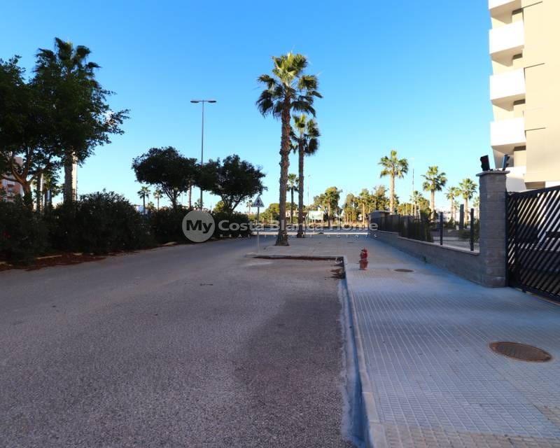 2 bedroom Apartment for sale in El Raso with pool - € 295,000 (Ref: 9420577)