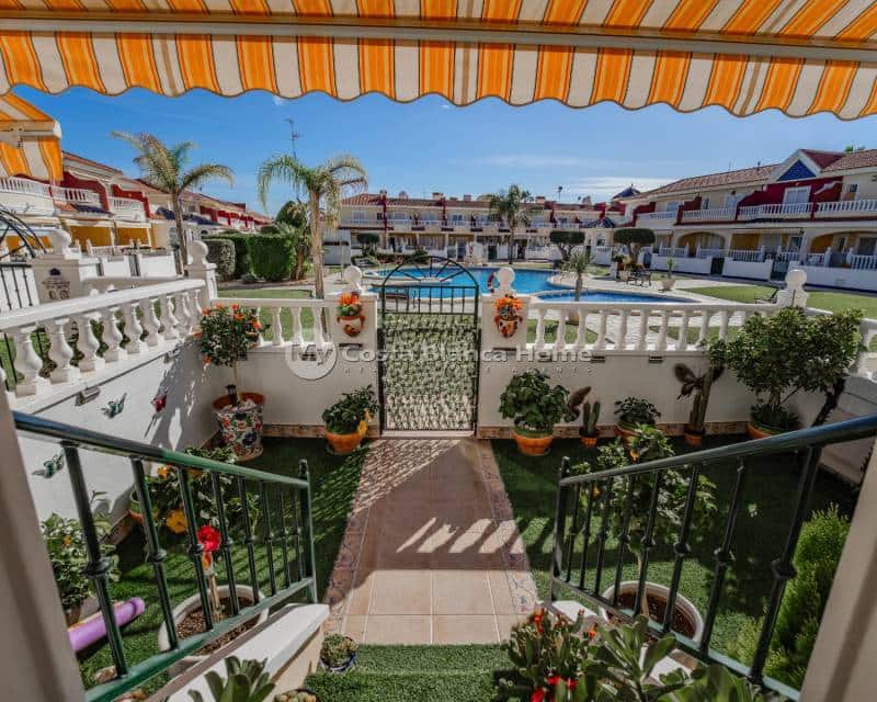 3 bedroom Townhouse for sale in Ciudad Quesada with pool - € 235,000 (Ref: 9420578)