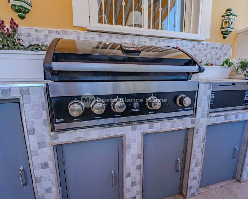 3 bedroom Townhouse for sale in Ciudad Quesada with pool - € 235,000 (Ref: 9420578)