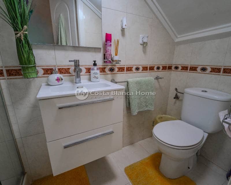 3 bedroom Townhouse for sale in Ciudad Quesada with pool - € 235,000 (Ref: 9420578)