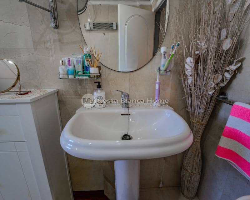 3 bedroom Townhouse for sale in Ciudad Quesada with pool - € 235,000 (Ref: 9420578)