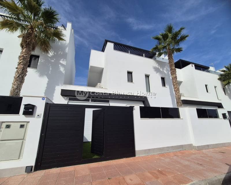 3 chambre Villa/Maison Semi-Mitoyenne à vendre à Santiago de la Ribera avec piscine - 699 900 € (Ref: 9420579)