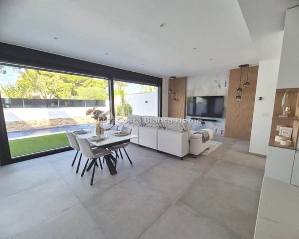 3 soveværelse Semi-Rækkehus til salg i Santiago de la Ribera, San Javier med swimmingpool - € 699.900 (Ref: 9420579)