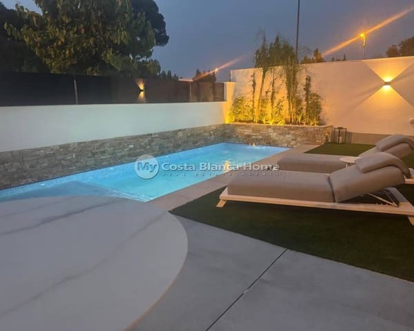 3 soverom Kjedet enebolig til salgs i Santiago de la Ribera, San Javier med svømmebasseng - € 699 900 (Ref: 9420579)