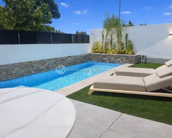 3 soverom Kjedet enebolig til salgs i Santiago de la Ribera, San Javier med svømmebasseng - € 699 900 (Ref: 9420579)