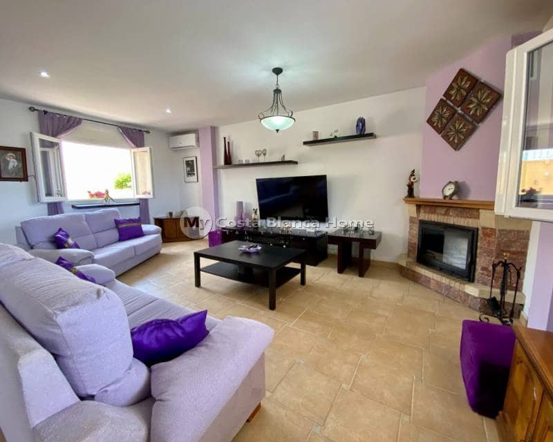 3 Zimmer Villa zu verkaufen in Algorfa mit Pool - 599.990 € (Ref: 9420586)