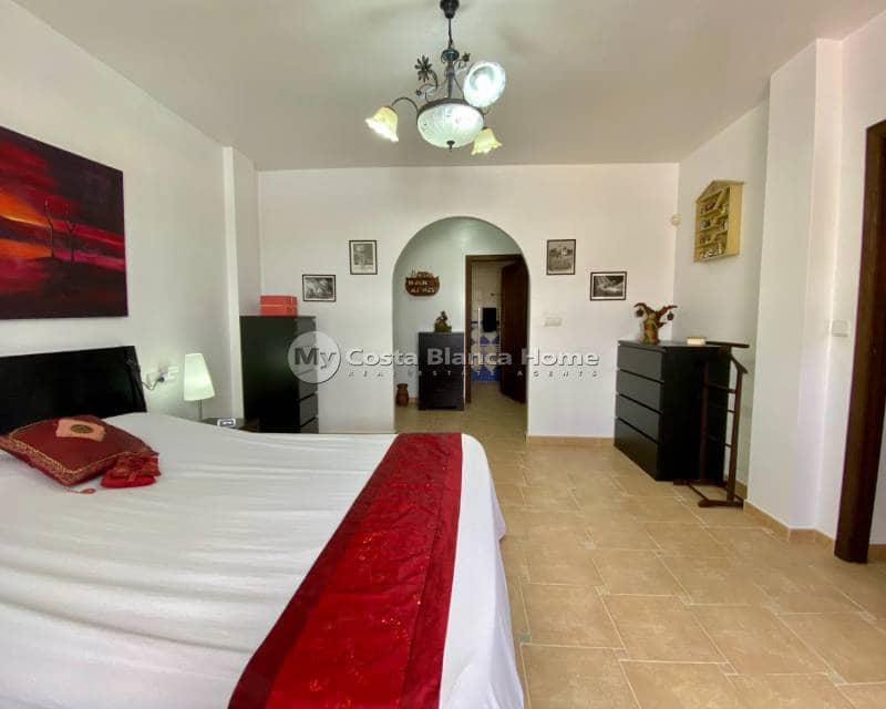 3 Zimmer Villa zu verkaufen in Algorfa mit Pool - 599.990 € (Ref: 9420586)