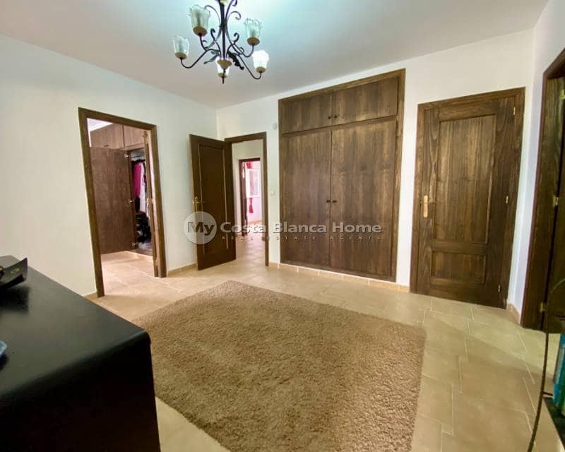 3 Zimmer Villa zu verkaufen in Algorfa mit Pool - 599.990 € (Ref: 9420586)