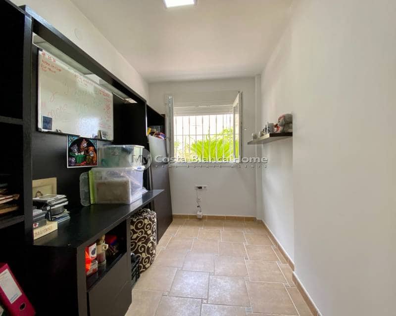 3 Zimmer Villa zu verkaufen in Algorfa mit Pool - 599.990 € (Ref: 9420586)