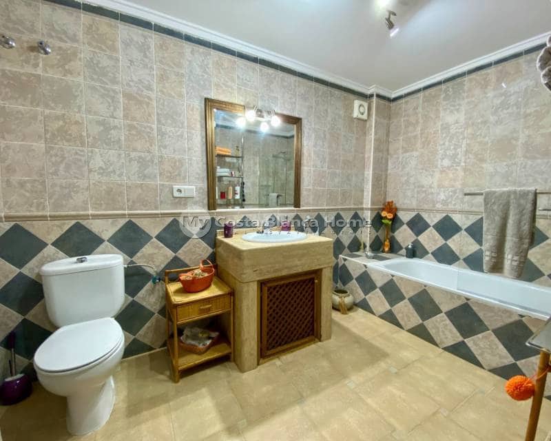 3 Zimmer Villa zu verkaufen in Algorfa mit Pool - 599.990 € (Ref: 9420586)