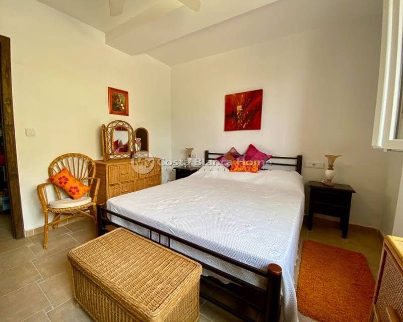 3 Zimmer Villa zu verkaufen in Algorfa mit Pool - 599.990 € (Ref: 9420586)