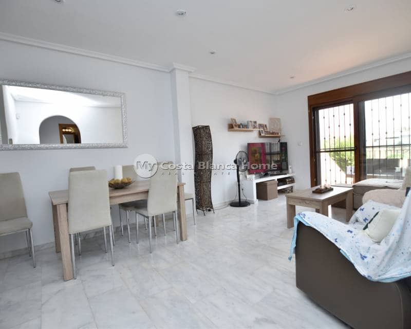 Casa de 3 habitaciones en Algorfa en venta con piscina - 195.000 € (Ref: 9420587)