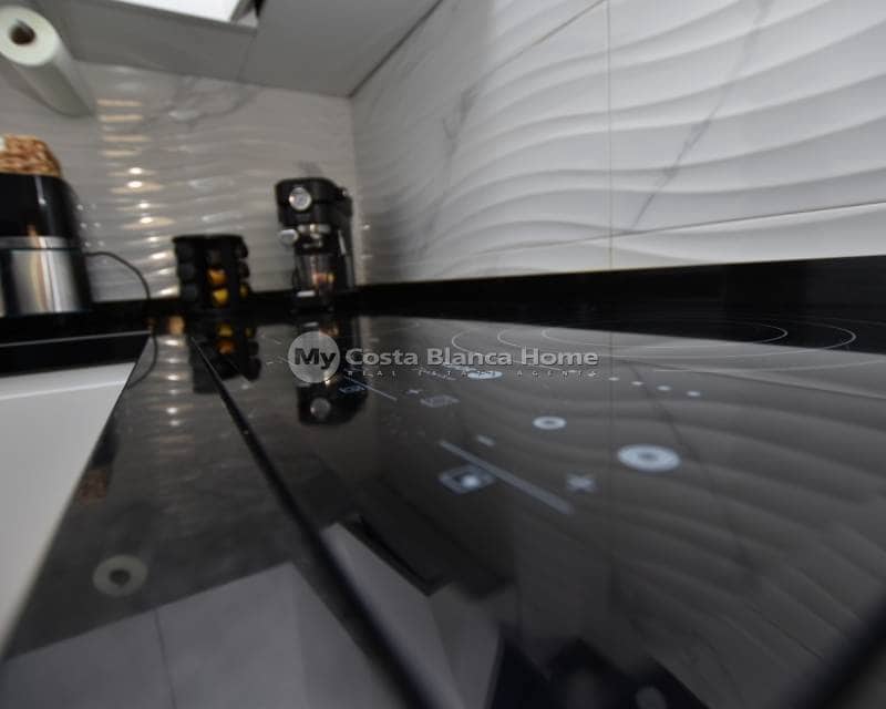 Casa de 3 habitaciones en Algorfa en venta con piscina - 195.000 € (Ref: 9420587)