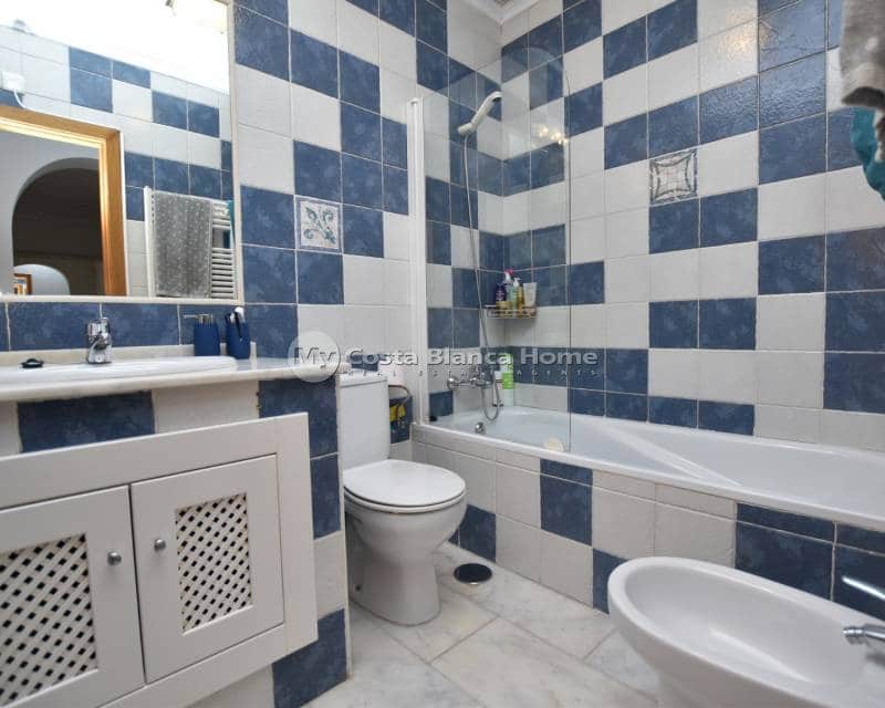 Casa de 3 habitaciones en Algorfa en venta con piscina - 195.000 € (Ref: 9420587)