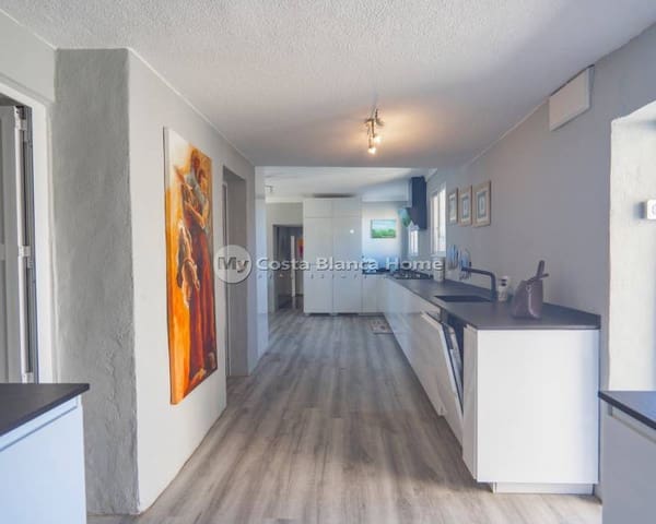 6 soveværelse Finca/Landehus til salg i Los Montesinos med swimmingpool - € 795.000 (Ref: 9420591)