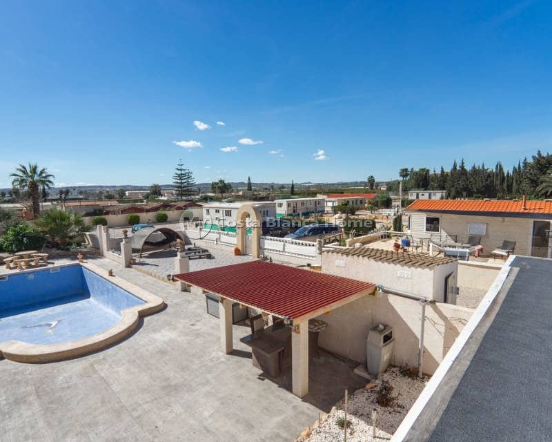 6 bedroom Finca/Country House for sale in Los Montesinos with pool - € 795,000 (Ref: 9420591)