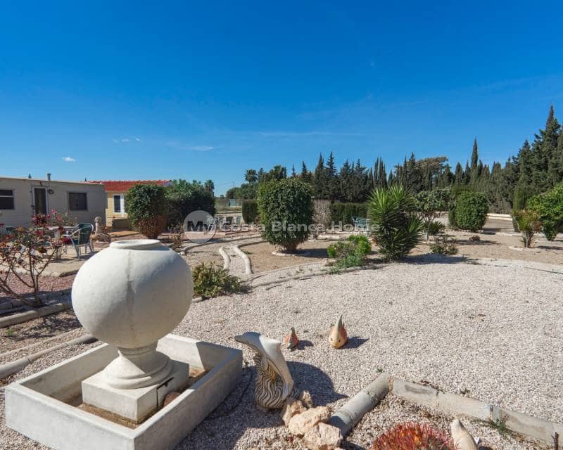 6 bedroom Finca/Country House for sale in Los Montesinos with pool - € 795,000 (Ref: 9420591)