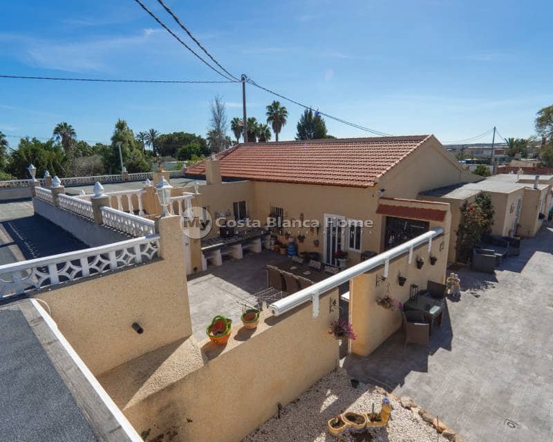 6 bedroom Finca/Country House for sale in Los Montesinos with pool - € 795,000 (Ref: 9420591)