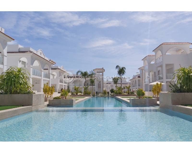 2 quarto Apartamento para venda em Ciudad Quesada com piscina - 299 900 € (Ref: 9420593)