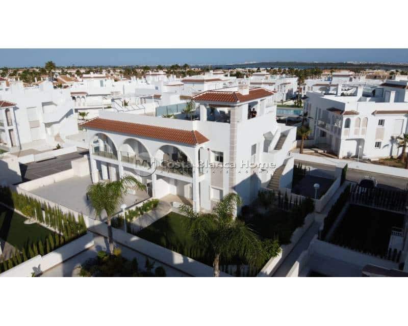 2 quarto Apartamento para venda em Ciudad Quesada com piscina - 299 900 € (Ref: 9420593)