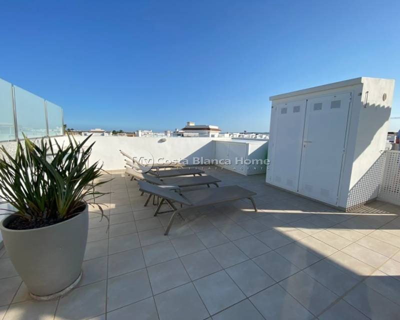 2 quarto Apartamento para venda em Ciudad Quesada com piscina - 299 900 € (Ref: 9420593)