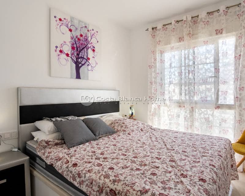 2 soveværelse Lejlighed til salg i Dona Pepa med swimmingpool - € 270.000 (Ref: 9420594)