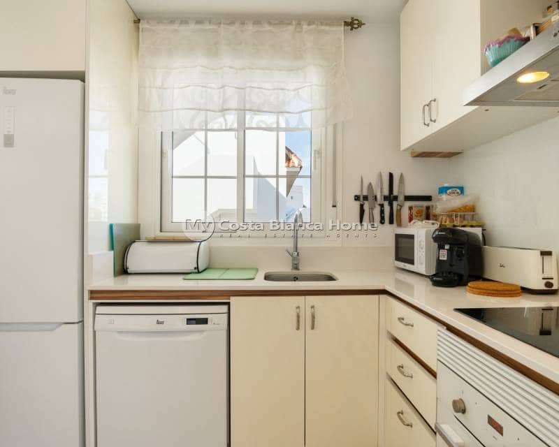 2 soveværelse Lejlighed til salg i Dona Pepa med swimmingpool - € 270.000 (Ref: 9420594)