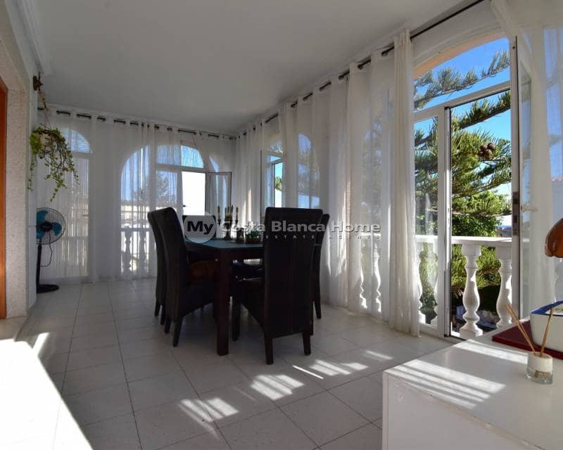 4 soverom Kjedet enebolig til salgs i Los Balcones med svømmebasseng - € 445 000 (Ref: 9420595)