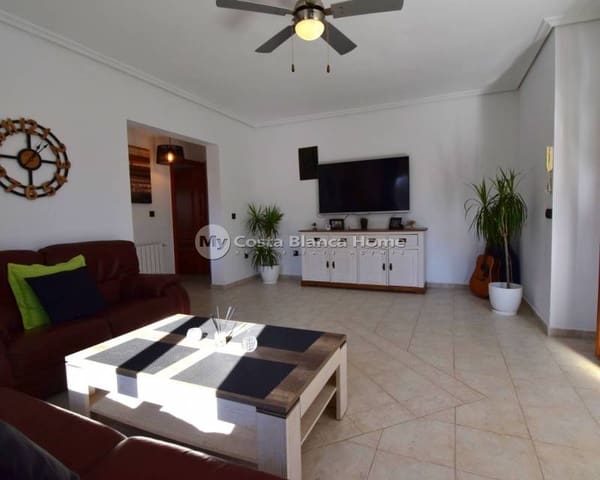 4 soverom Kjedet enebolig til salgs i Los Balcones med svømmebasseng - € 445 000 (Ref: 9420595)