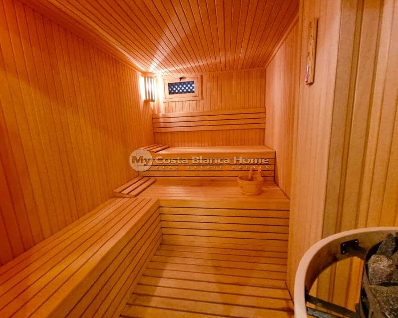 5 sovrum Villa till salu i La Mata med pool - 1 170 000 € (Ref: 9420596)