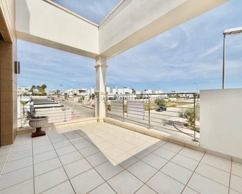 3 quarto Casa em Banda para venda em Ciudad Quesada com piscina - 340 000 € (Ref: 9420597)