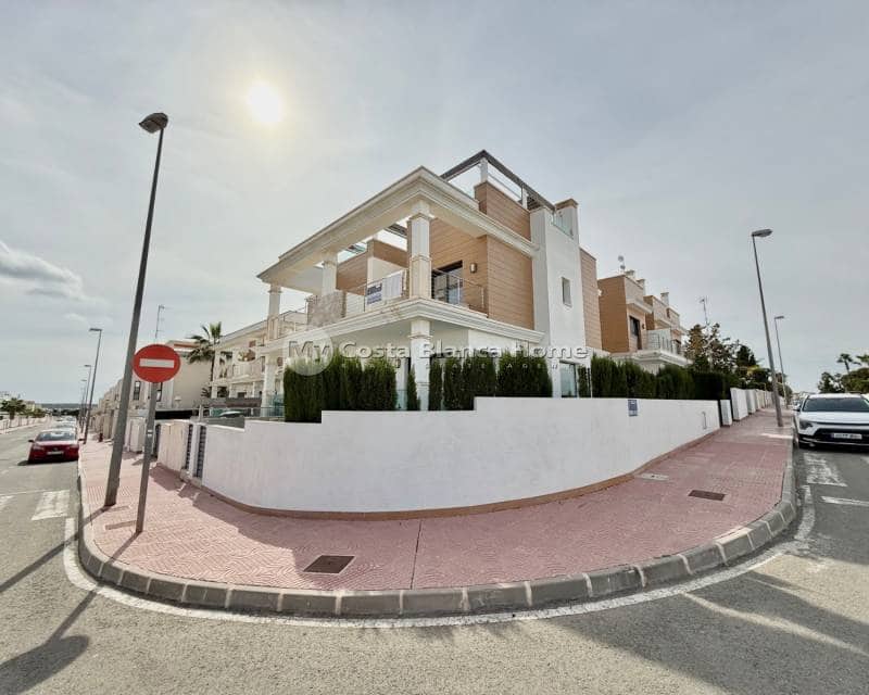 3 quarto Casa em Banda para venda em Ciudad Quesada com piscina - 340 000 € (Ref: 9420597)