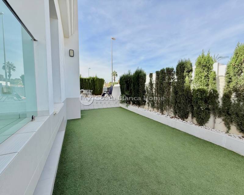 3 quarto Casa em Banda para venda em Ciudad Quesada com piscina - 340 000 € (Ref: 9420597)