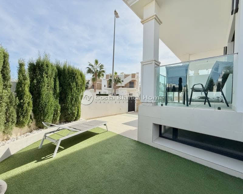 3 quarto Casa em Banda para venda em Ciudad Quesada com piscina - 340 000 € (Ref: 9420597)
