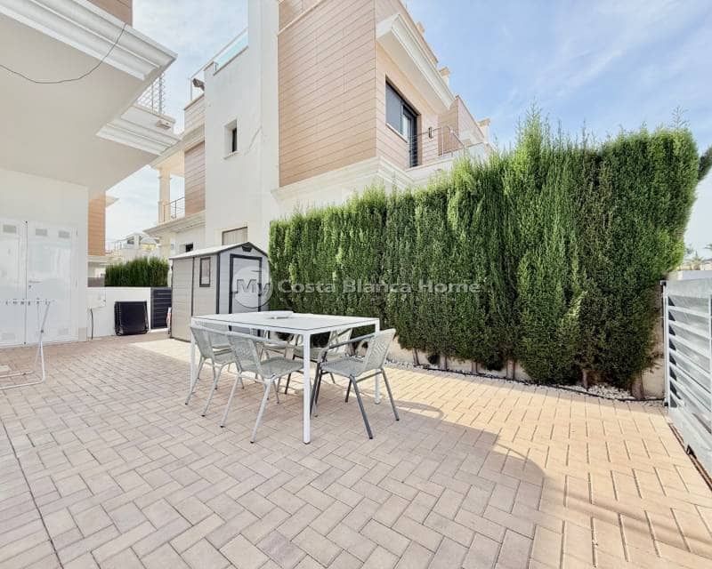 3 quarto Casa em Banda para venda em Ciudad Quesada com piscina - 340 000 € (Ref: 9420597)