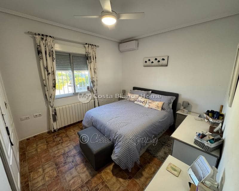 3 slaapkamer Villa te koop in Catral met zwembad - € 365.000 (Ref: 9420601)