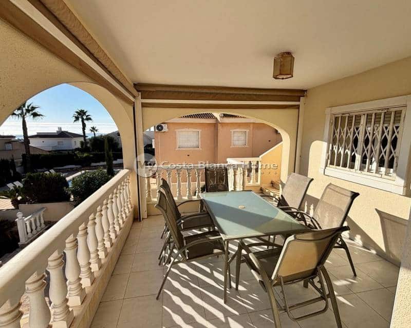 5 bedroom Villa for sale in Ciudad Quesada with pool - € 595,000 (Ref: 9420602)