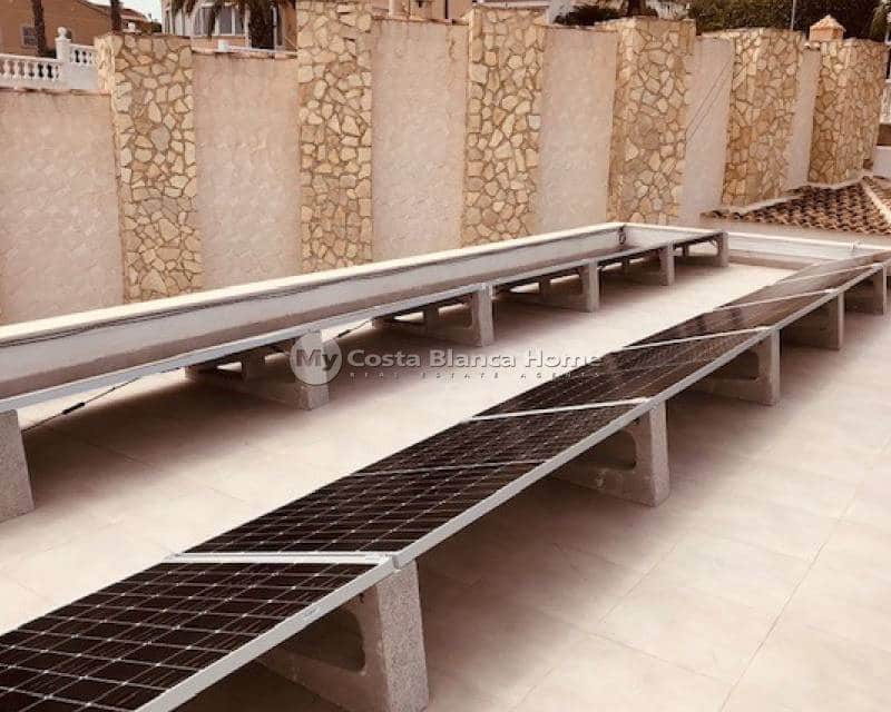 6 bedroom Villa for sale in Ciudad Quesada with pool - € 685,000 (Ref: 9420603)