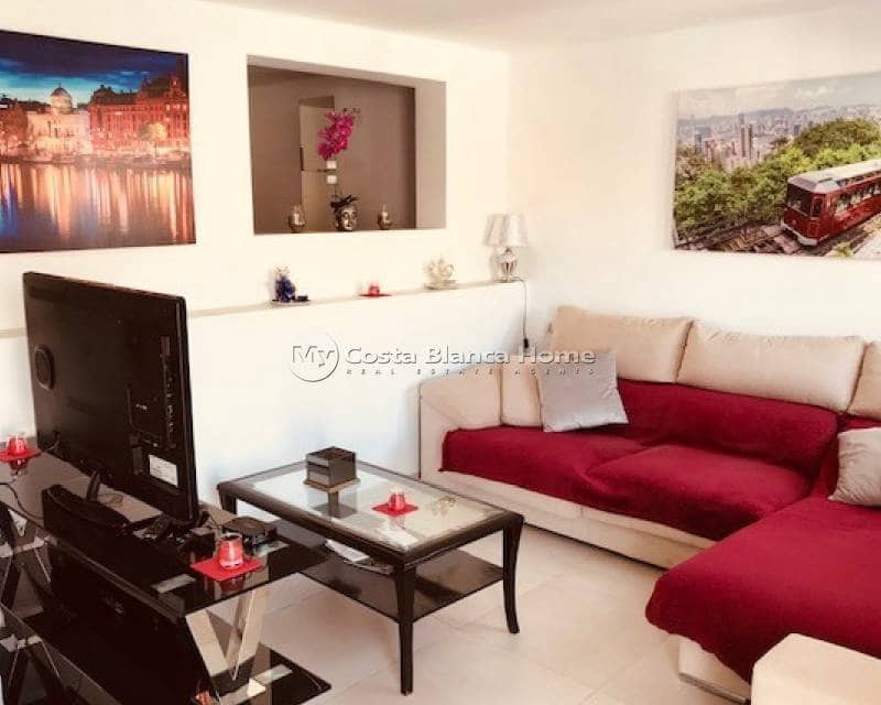 6 bedroom Villa for sale in Ciudad Quesada with pool - € 685,000 (Ref: 9420603)