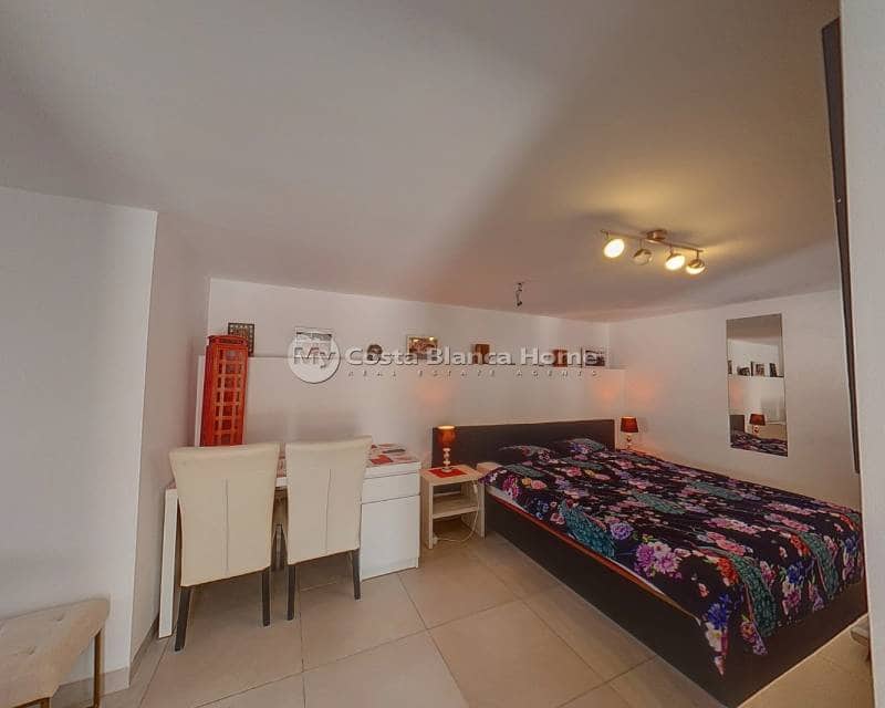 6 bedroom Villa for sale in Ciudad Quesada with pool - € 685,000 (Ref: 9420603)