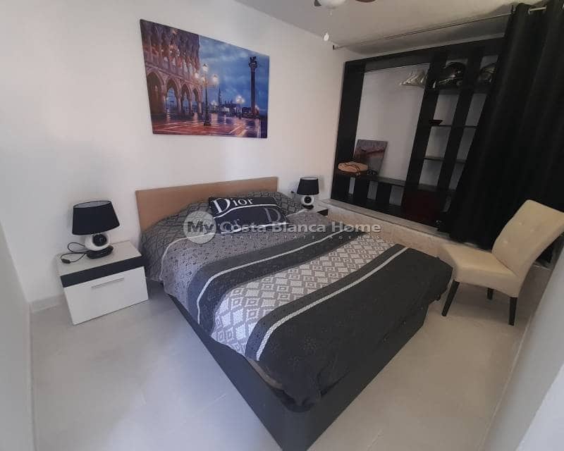 6 bedroom Villa for sale in Ciudad Quesada with pool - € 685,000 (Ref: 9420603)