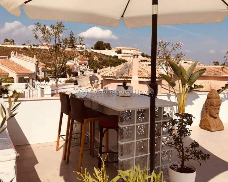 6 bedroom Villa for sale in Ciudad Quesada with pool - € 685,000 (Ref: 9420603)