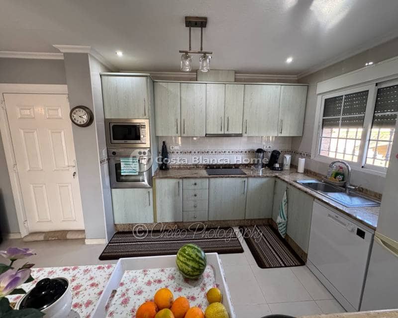 3 soverom Villa til salgs i Catral med svømmebasseng - € 369 000 (Ref: 9450003)