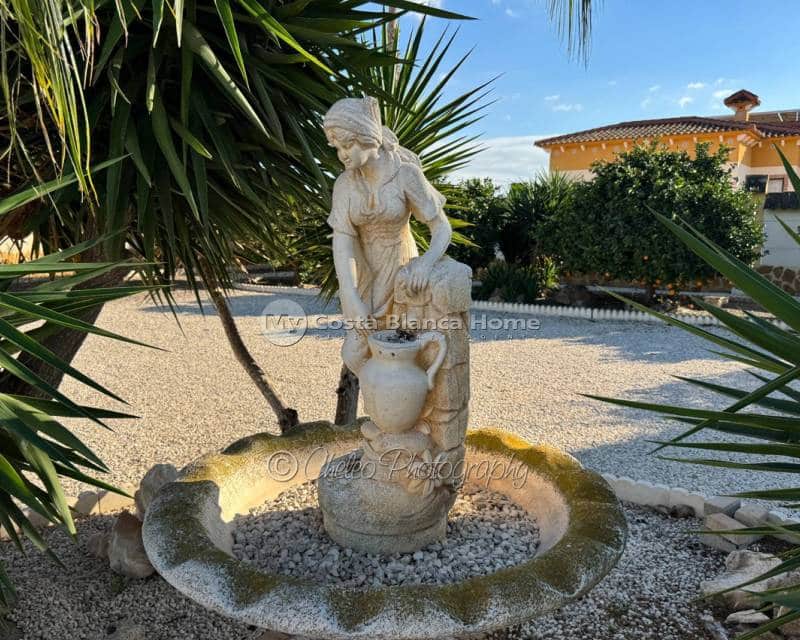 3 soverom Villa til salgs i Catral med svømmebasseng - € 369 000 (Ref: 9450003)