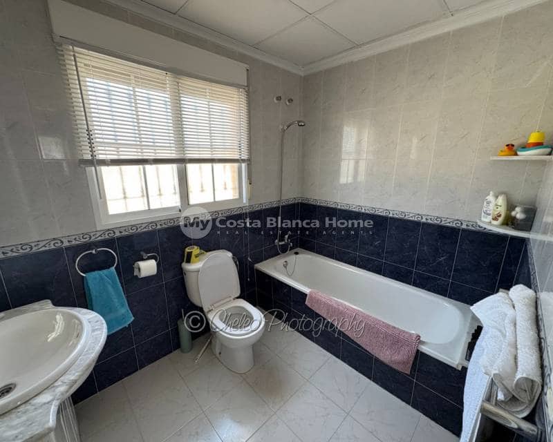 4 sypialnia Willa na sprzedaż w Catral z basenem - 385 000 € (Ref: 9452441)